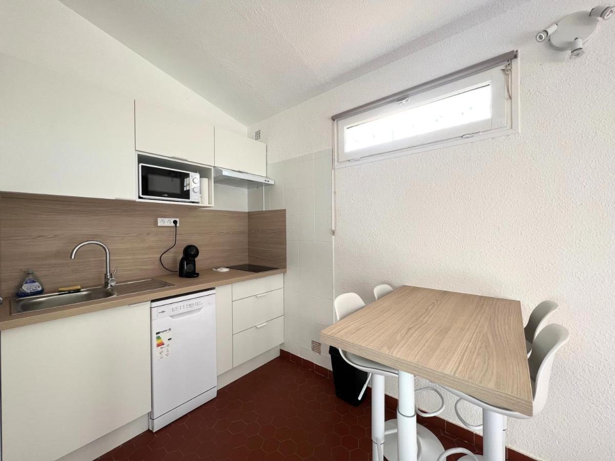 Appartement A 100M De La Plage - Terrasse & Parking Prive Le Barcares Exterior photo